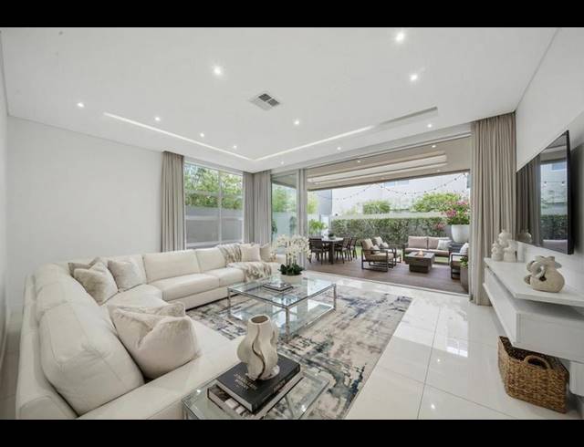 2 BEDROOM APARTMENT FOR SALE IN MORNINGSIDE